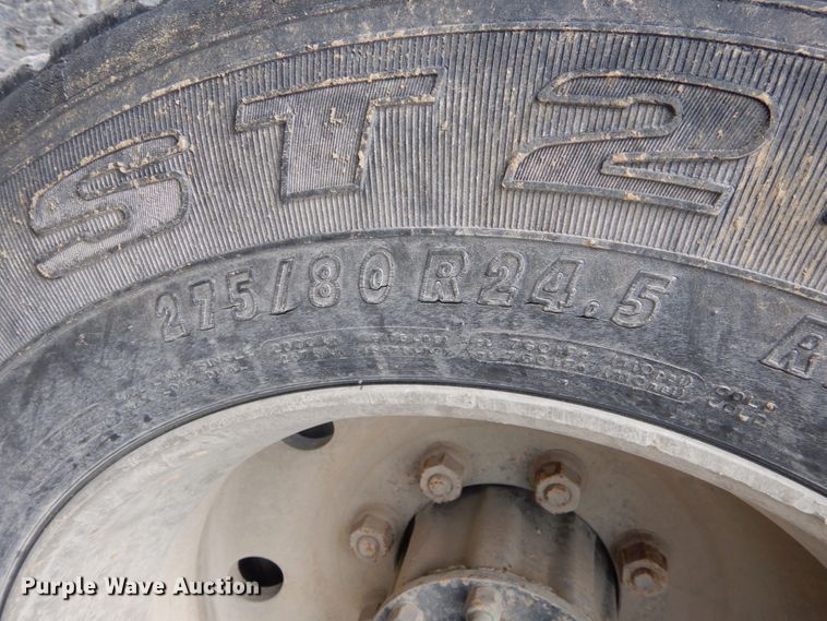 image for item DH6568 1998 International 9200  semi truck