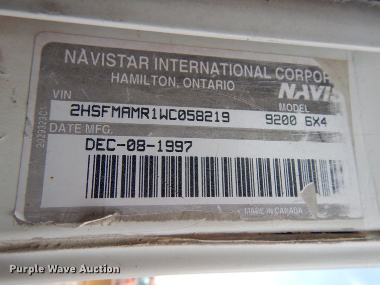 image for item DH6568 1998 International 9200  semi truck