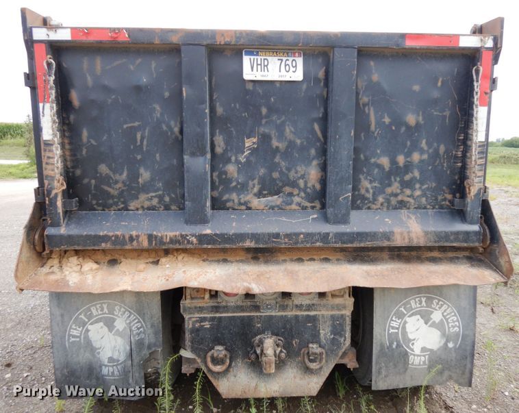 image for item DH6569 2001 Volvo VNM42T  dump truck