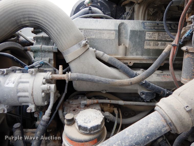 image for item DH6569 2001 Volvo VNM42T  dump truck