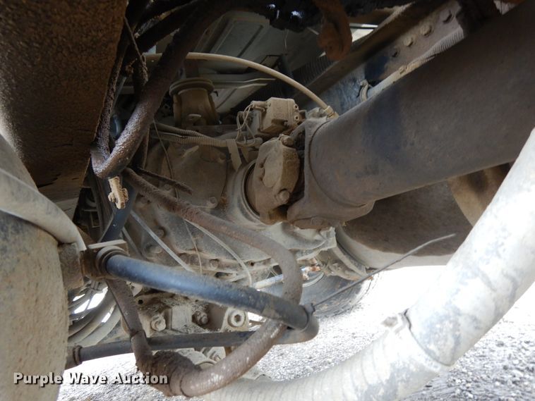 image for item DH6569 2001 Volvo VNM42T  dump truck