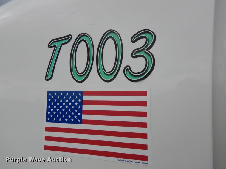 image for item DH6569 2001 Volvo VNM42T  dump truck