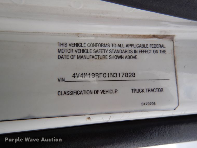 image for item DH6569 2001 Volvo VNM42T  dump truck
