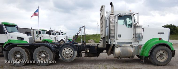 image for item DH6570 1996 Kenworth W900B  semi truck
