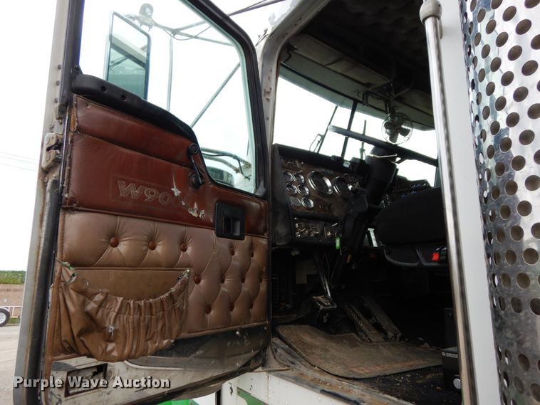 image for item DH6570 1996 Kenworth W900B  semi truck