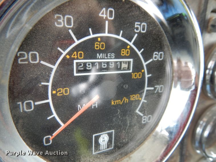 image for item DH6570 1996 Kenworth W900B  semi truck