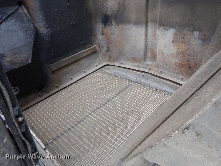 image for item DH6570 1996 Kenworth W900B  semi truck