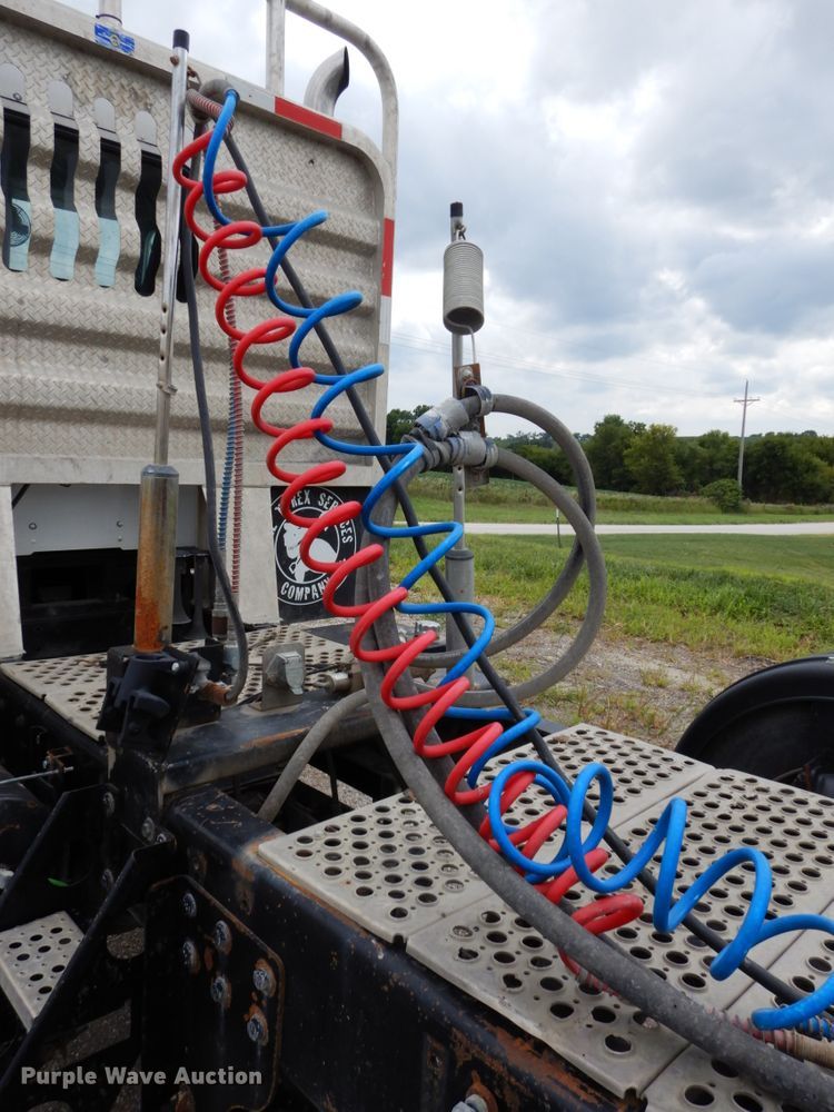 image for item DH6570 1996 Kenworth W900B  semi truck