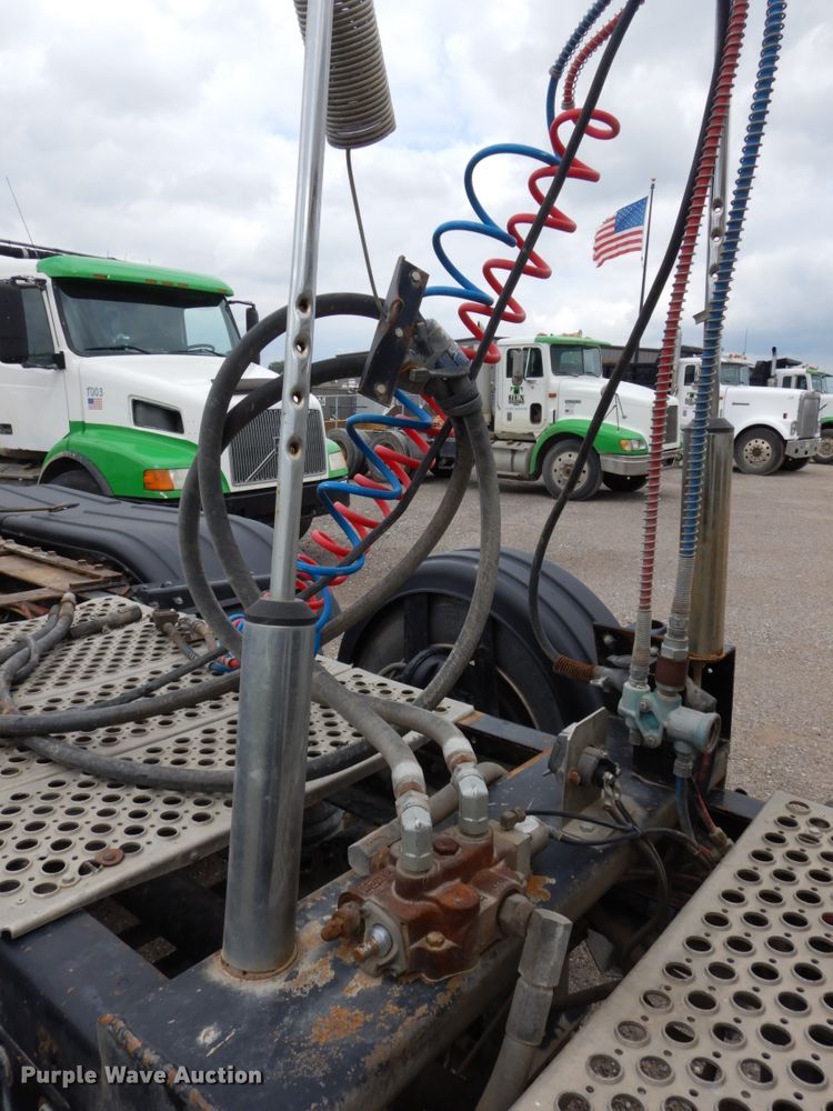 image for item DH6570 1996 Kenworth W900B  semi truck