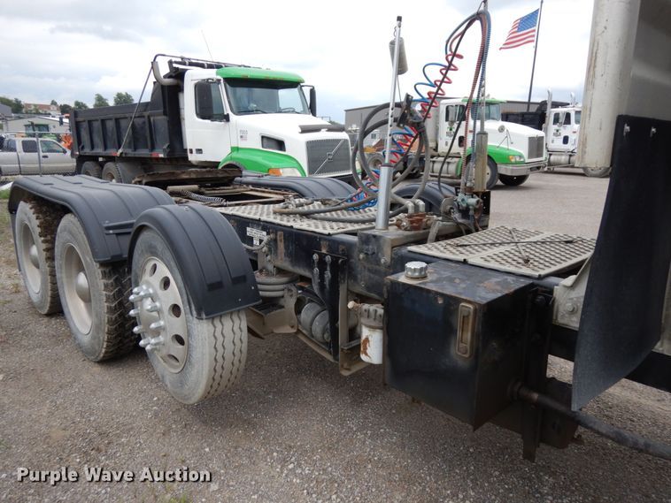 image for item DH6570 1996 Kenworth W900B  semi truck