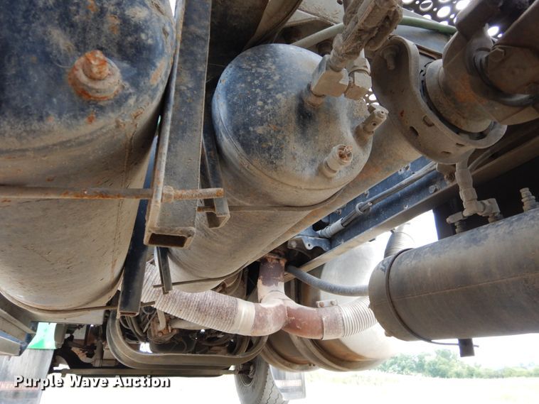 image for item DH6570 1996 Kenworth W900B  semi truck