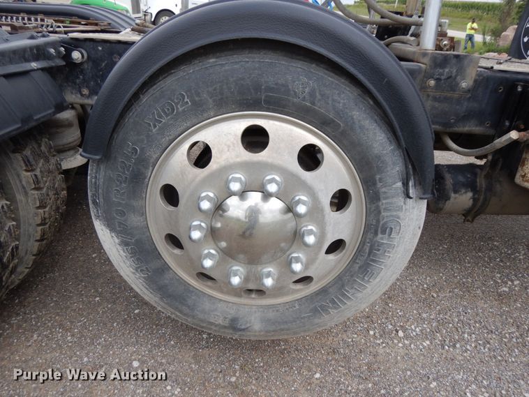 image for item DH6570 1996 Kenworth W900B  semi truck