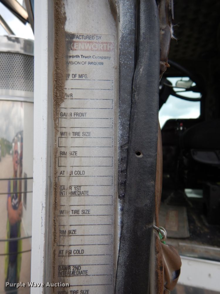 image for item DH6570 1996 Kenworth W900B  semi truck