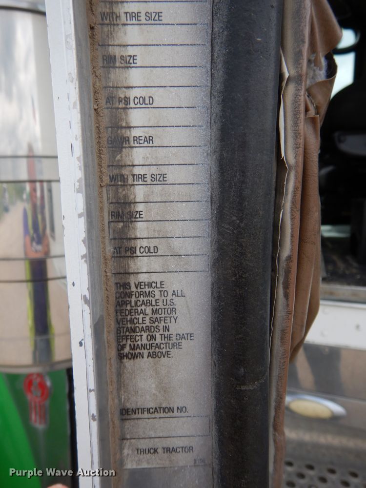 image for item DH6570 1996 Kenworth W900B  semi truck