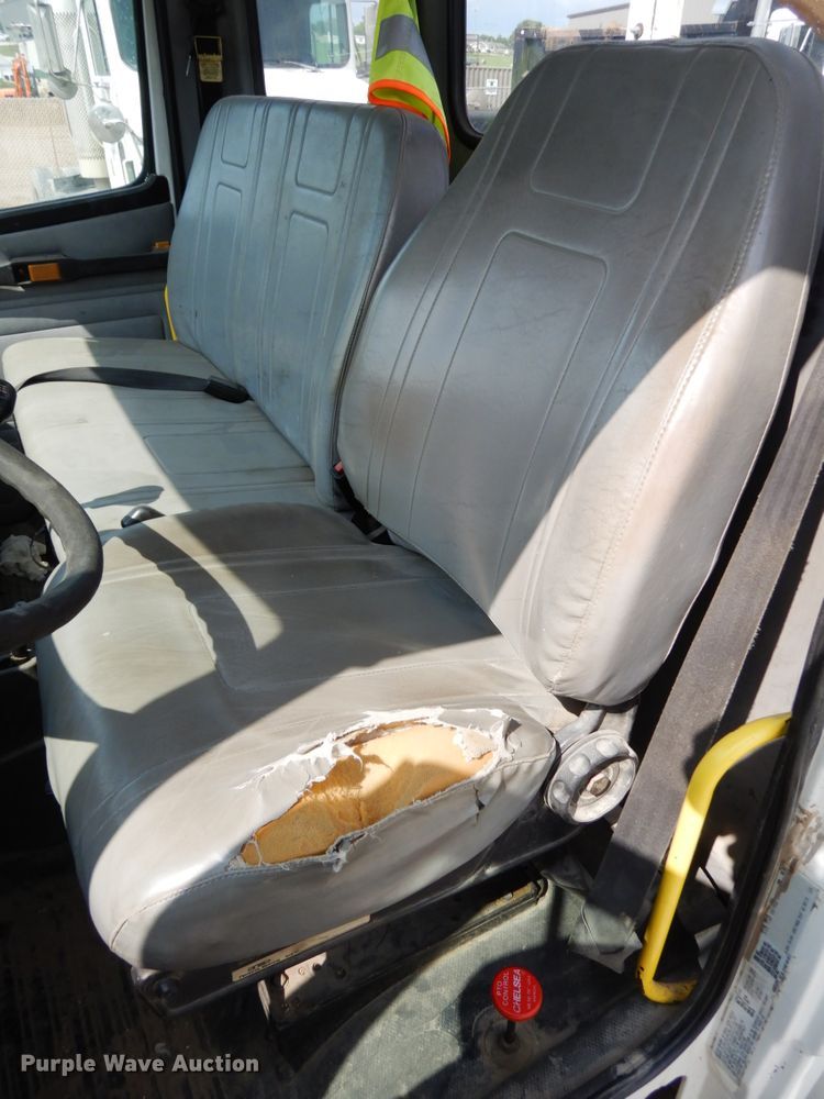 image for item DH6571 1998 Freightliner FL60  utility truck with crane