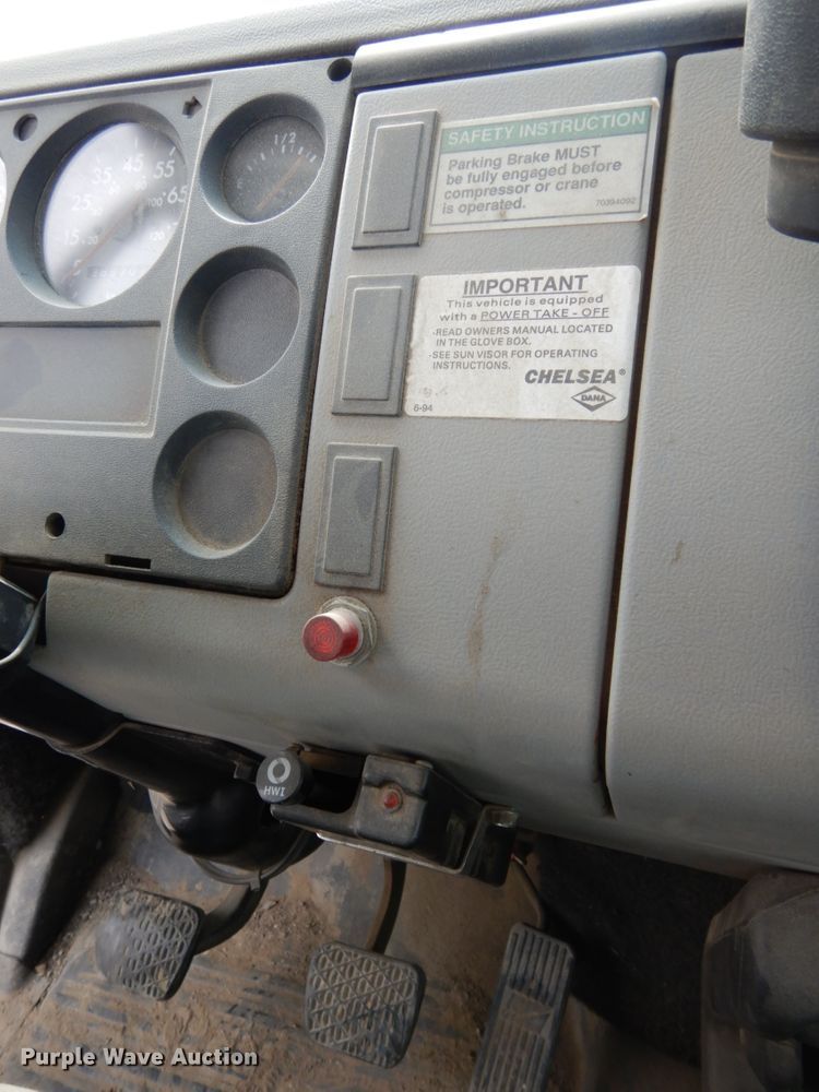 image for item DH6571 1998 Freightliner FL60  utility truck with crane