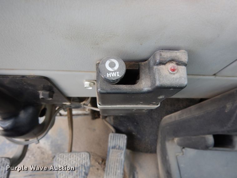 image for item DH6571 1998 Freightliner FL60  utility truck with crane