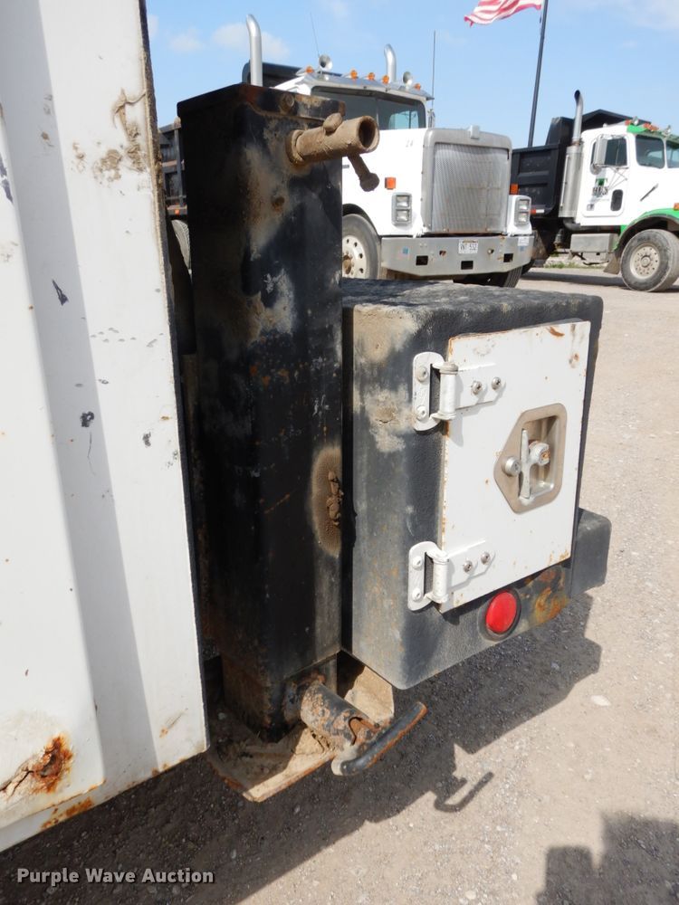 image for item DH6571 1998 Freightliner FL60  utility truck with crane