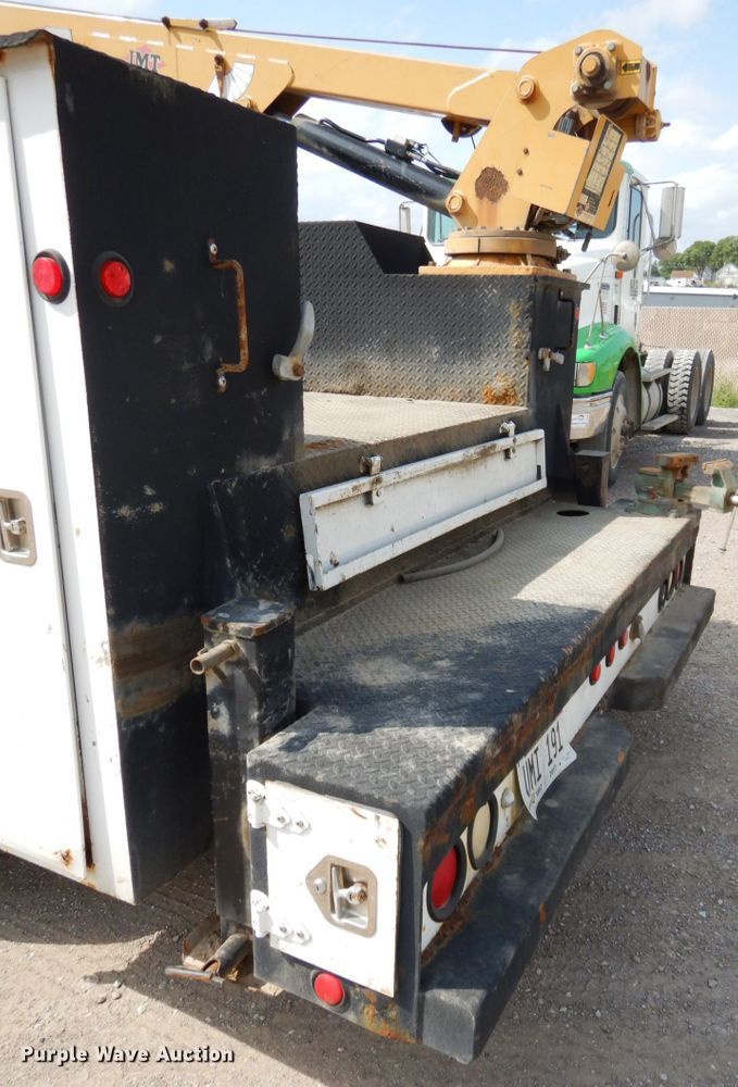 image for item DH6571 1998 Freightliner FL60  utility truck with crane