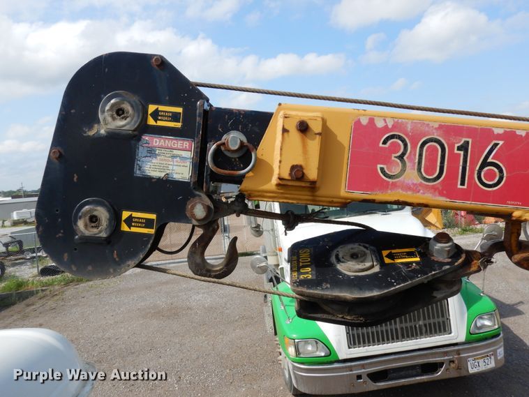 image for item DH6571 1998 Freightliner FL60  utility truck with crane