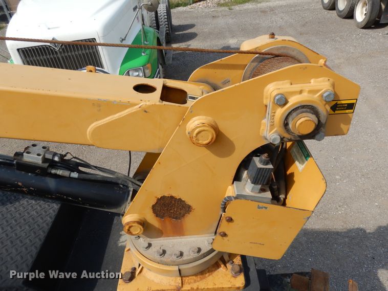 image for item DH6571 1998 Freightliner FL60  utility truck with crane