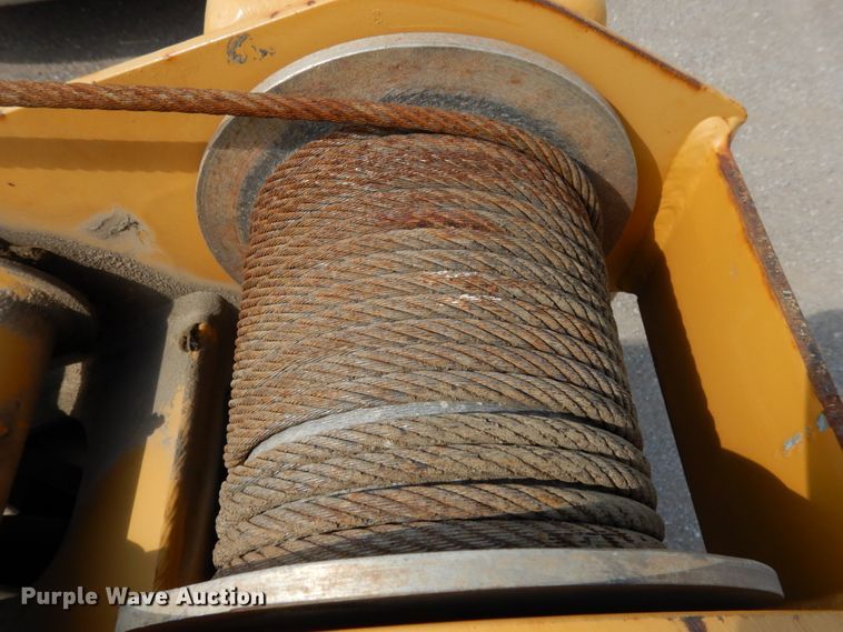 image for item DH6571 1998 Freightliner FL60  utility truck with crane