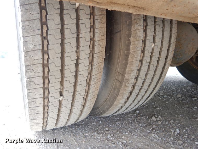 image for item DH6571 1998 Freightliner FL60  utility truck with crane