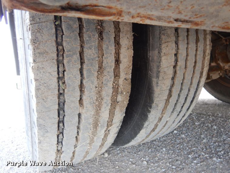 image for item DH6571 1998 Freightliner FL60  utility truck with crane