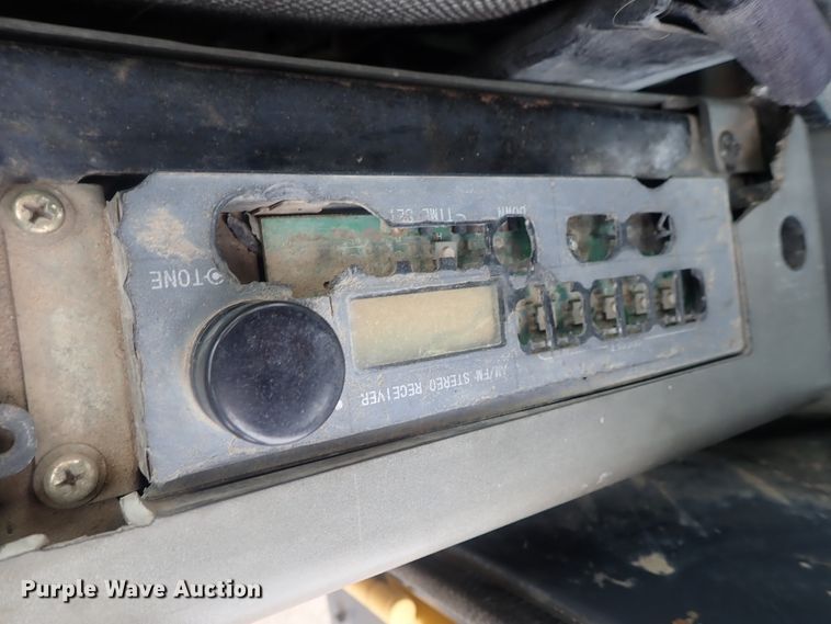 image for item DI4594 2005 John Deere 330C LC  excavator