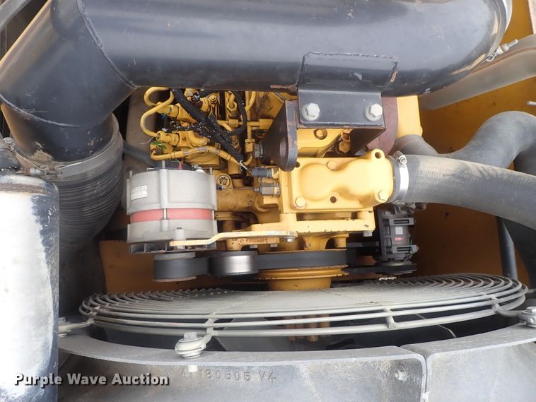 image for item DI4594 2005 John Deere 330C LC  excavator