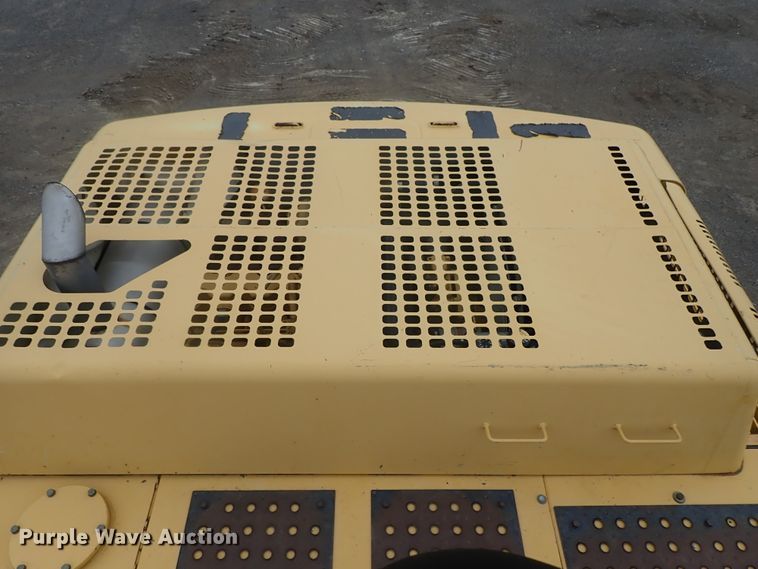 image for item DI4594 2005 John Deere 330C LC  excavator