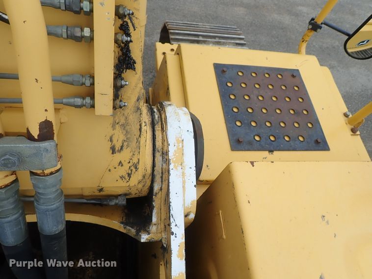 image for item DI4594 2005 John Deere 330C LC  excavator