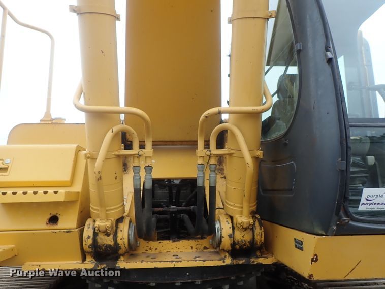 image for item DI4594 2005 John Deere 330C LC  excavator