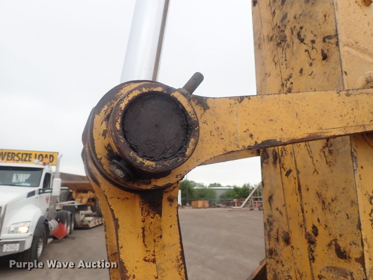 image for item DI4594 2005 John Deere 330C LC  excavator