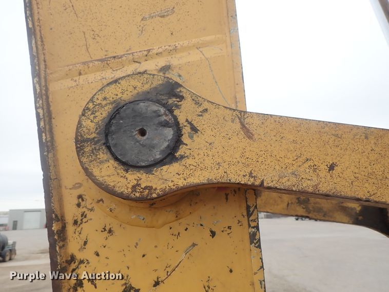 image for item DI4594 2005 John Deere 330C LC  excavator