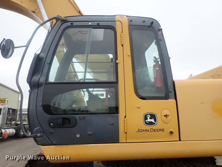 image for item DI4594 2005 John Deere 330C LC  excavator