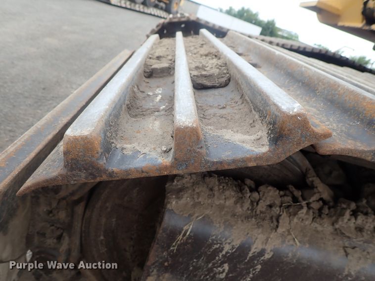 image for item DI4594 2005 John Deere 330C LC  excavator