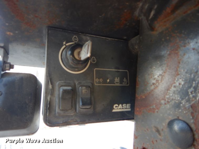 image for item DI8253 2004 Case 70XT  skid steer loader