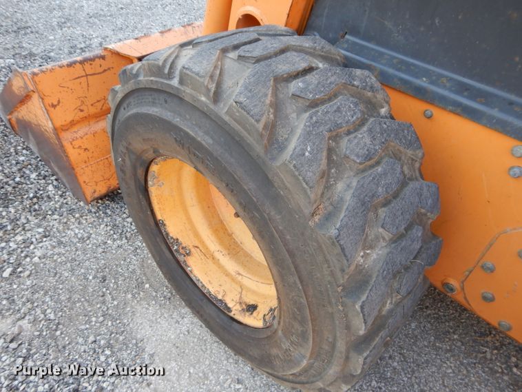 image for item DI8253 2004 Case 70XT  skid steer loader