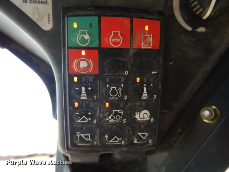 image for item DJ3486 2014 John Deere 333E  tracked skid steer loader