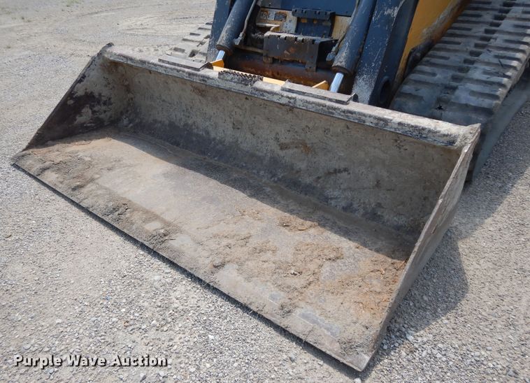 image for item DJ3486 2014 John Deere 333E  tracked skid steer loader