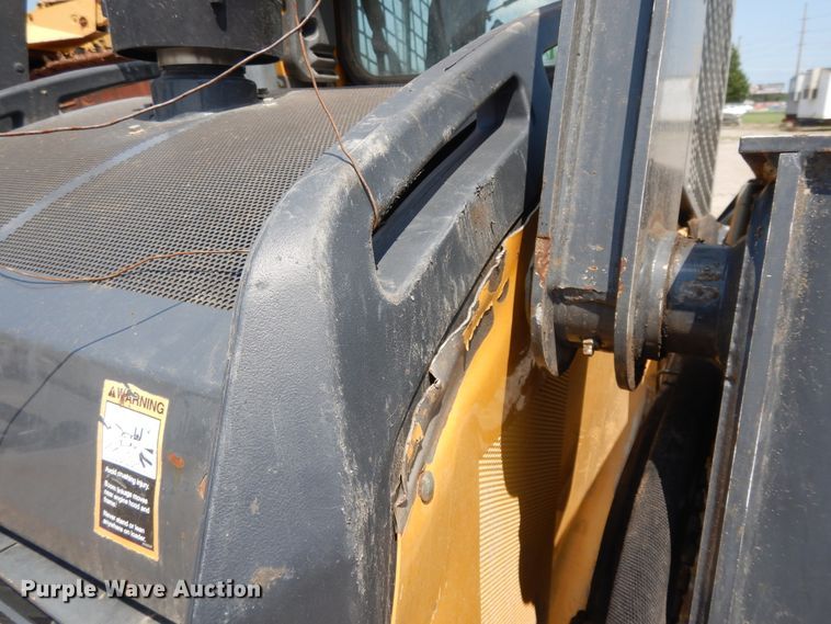 image for item DJ3486 2014 John Deere 333E  tracked skid steer loader