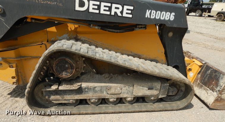 image for item DJ3486 2014 John Deere 333E  tracked skid steer loader