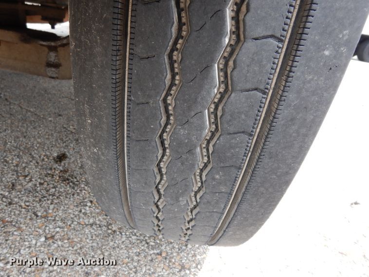 image for item DJ4329 2004 GMC C6500  crane truck