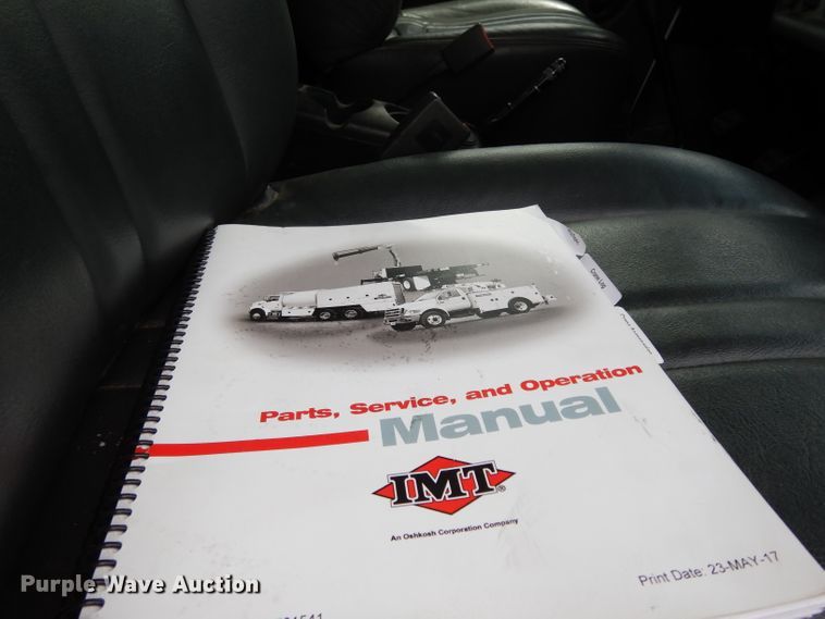 image for item DJ4329 2004 GMC C6500  crane truck