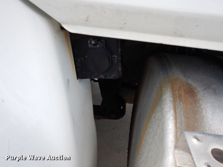 image for item DJ4337 2002 Freightliner FL112  truck cab and chassis