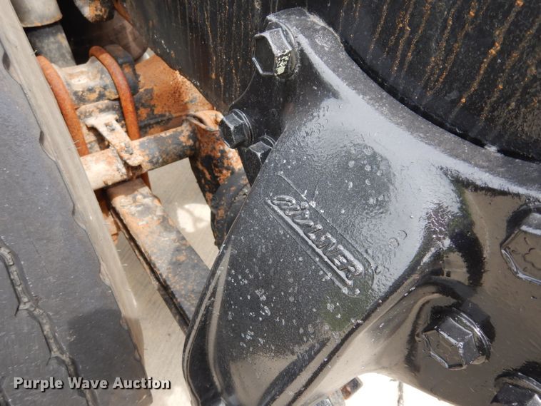 image for item DJ4337 2002 Freightliner FL112  truck cab and chassis