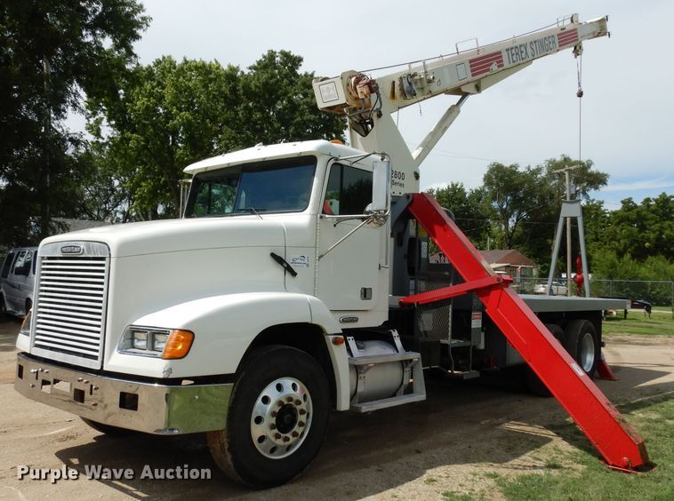 image for item DJ4345 2002 Freightliner FLD  crane truck
