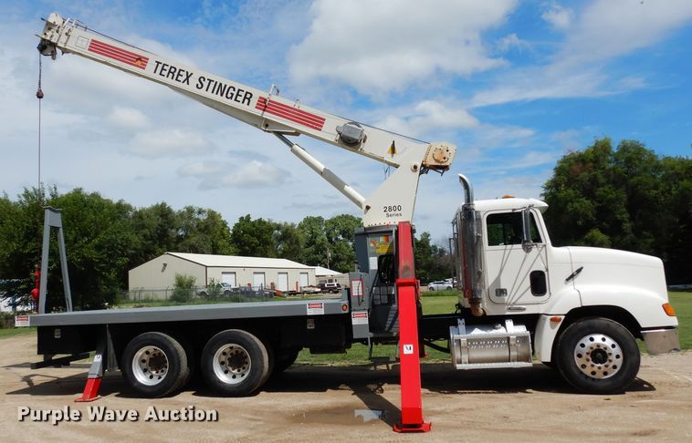 image for item DJ4345 2002 Freightliner FLD  crane truck