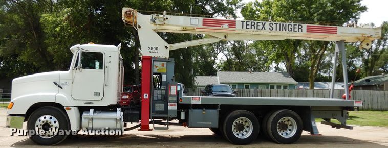 image for item DJ4345 2002 Freightliner FLD  crane truck